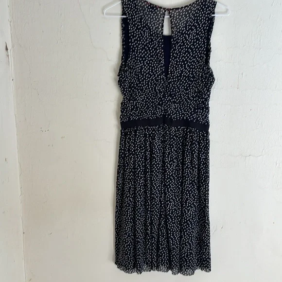 Black & white sleeveless midi dress small - Picture 4 of 4